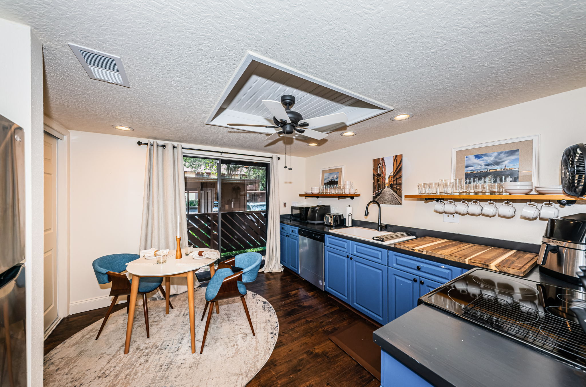 Kitchen 1