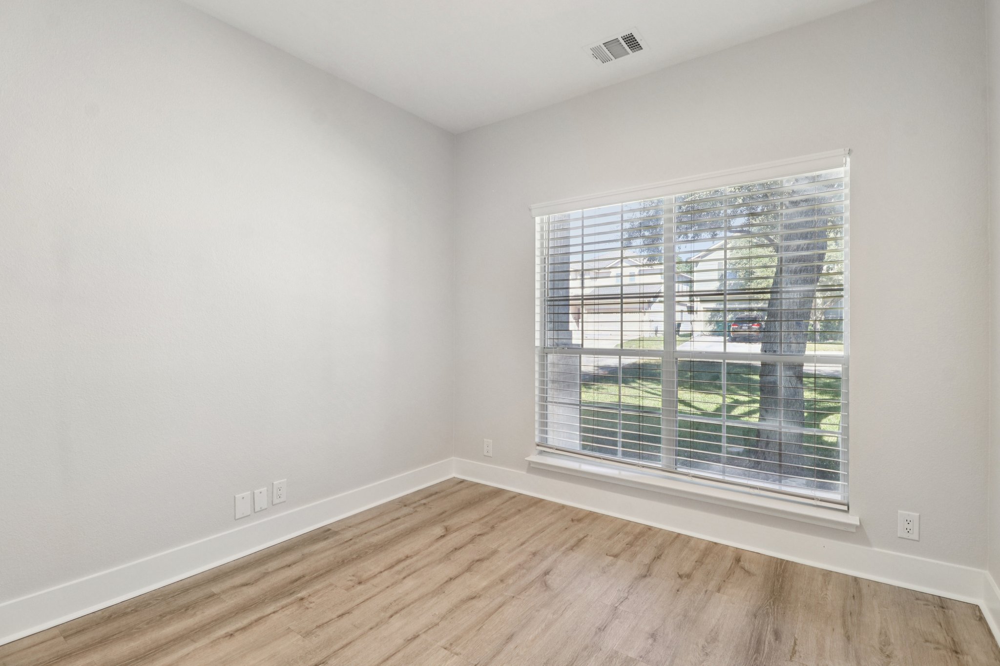 Silver Creek-S0611-014.jpg