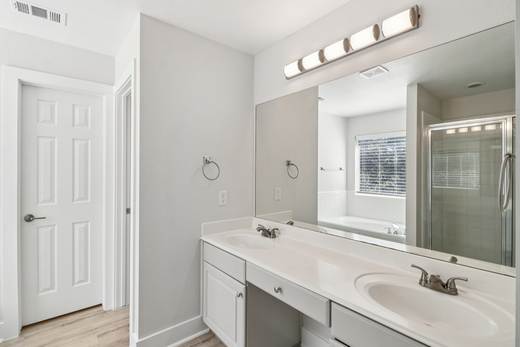 Silver Creek-S0611-017.jpg