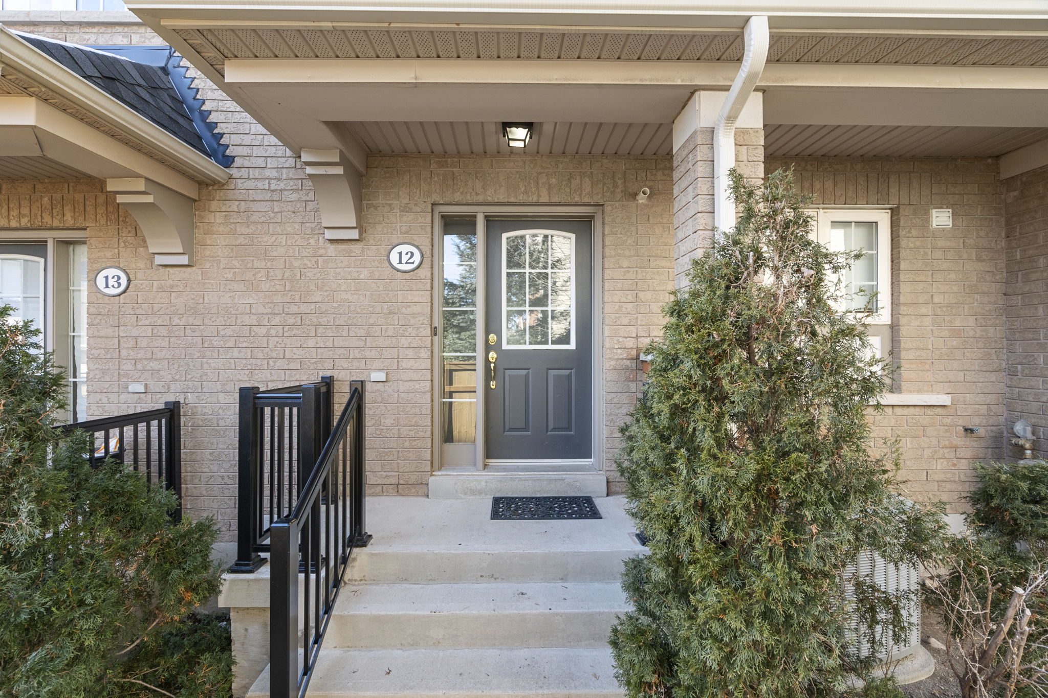 2361 Parkhaven Blvd Unit 12 Oakville, ON L6H 7S7