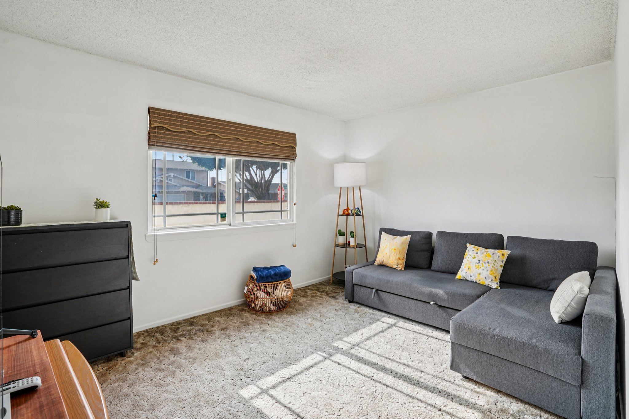 Atmore Ave-S1812-029.jpg