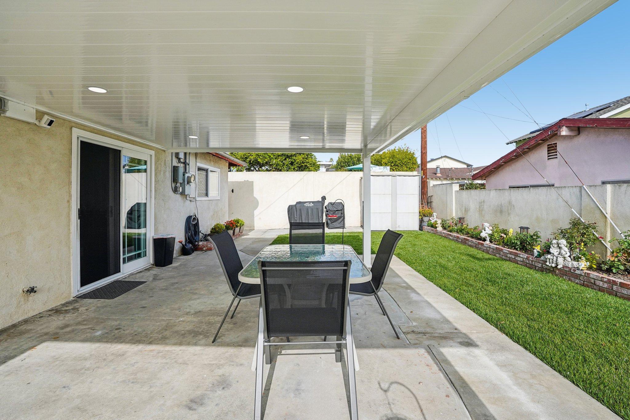 Atmore Ave-S1812-031.jpg