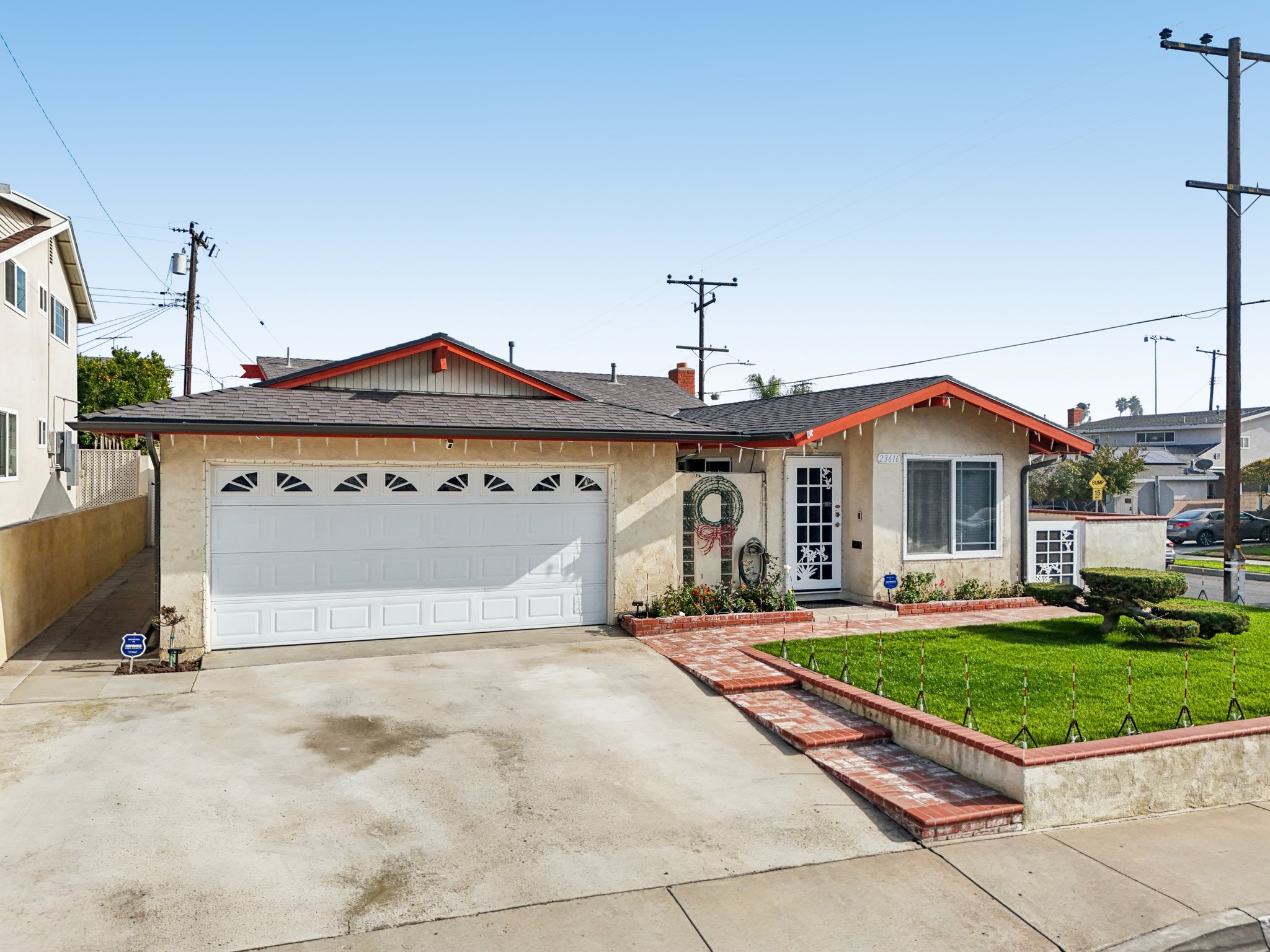 Atmore Ave-S1812-041.jpg