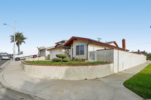 Atmore Ave-S1812-003.jpg