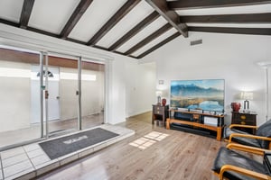 Atmore Ave-S1812-006.jpg