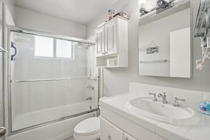 Atmore Ave-S1812-021.jpg