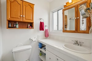 Atmore Ave-S1812-028.jpg