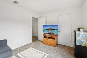 Atmore Ave-S1812-030.jpg