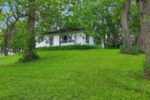  Photo 32
