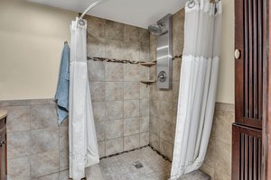  Photo 34