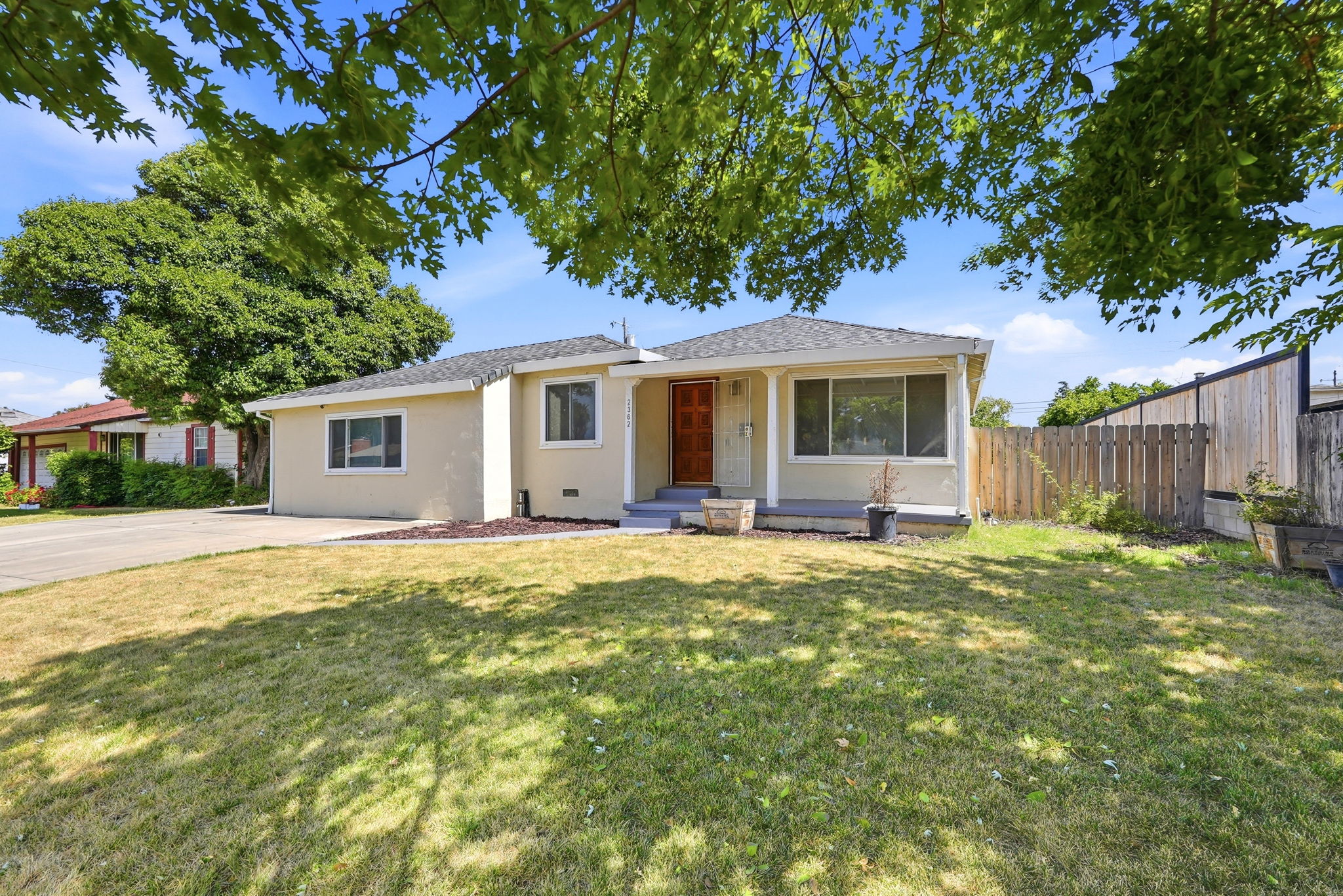 003_F8_2362 Princeton Ave