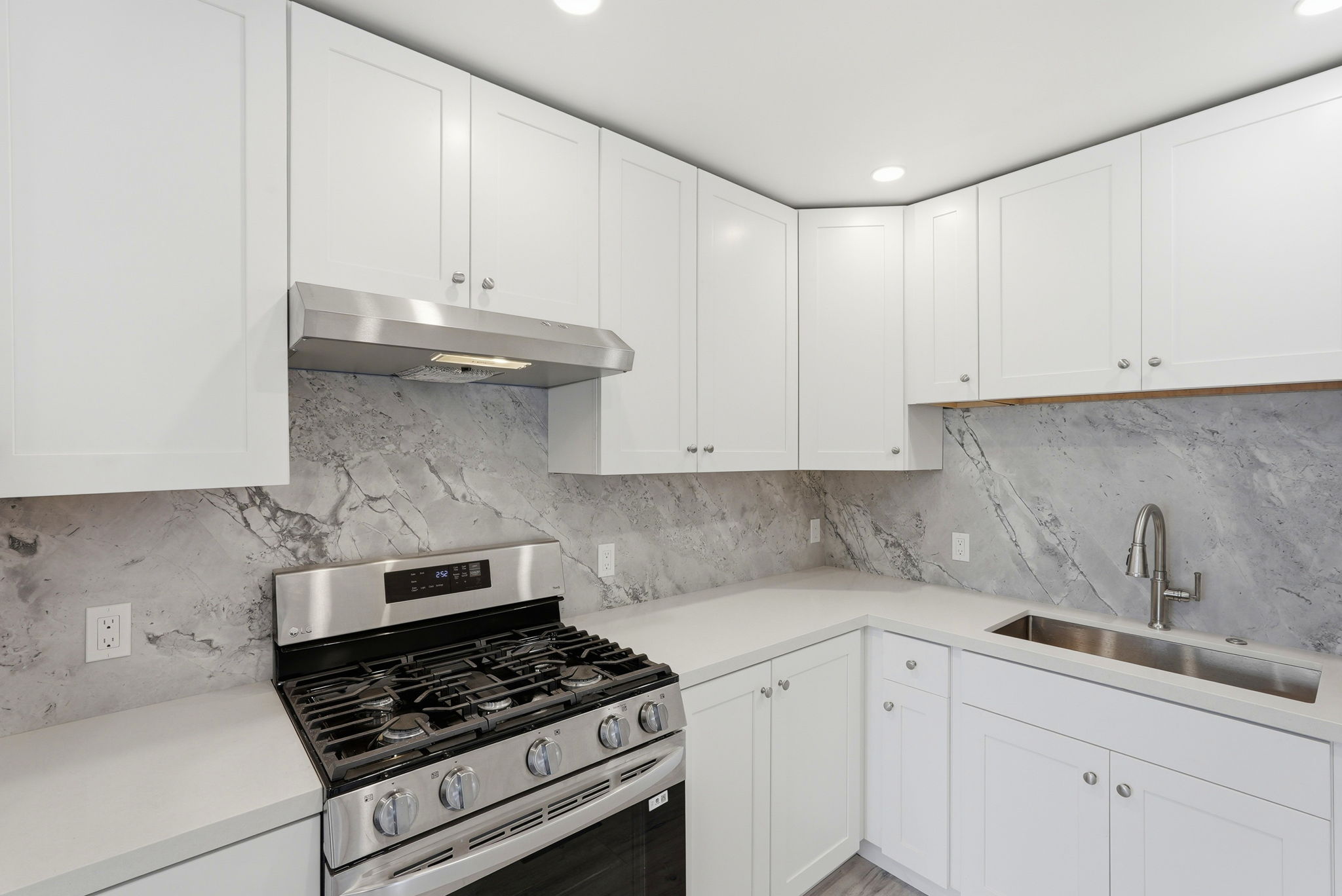 012_F8_2362 Princeton Ave