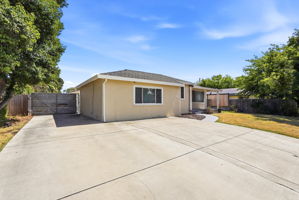 002_F8_2362 Princeton Ave