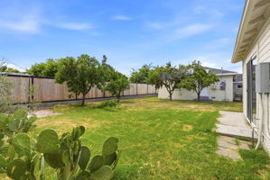 039_F8_2362 Princeton Ave