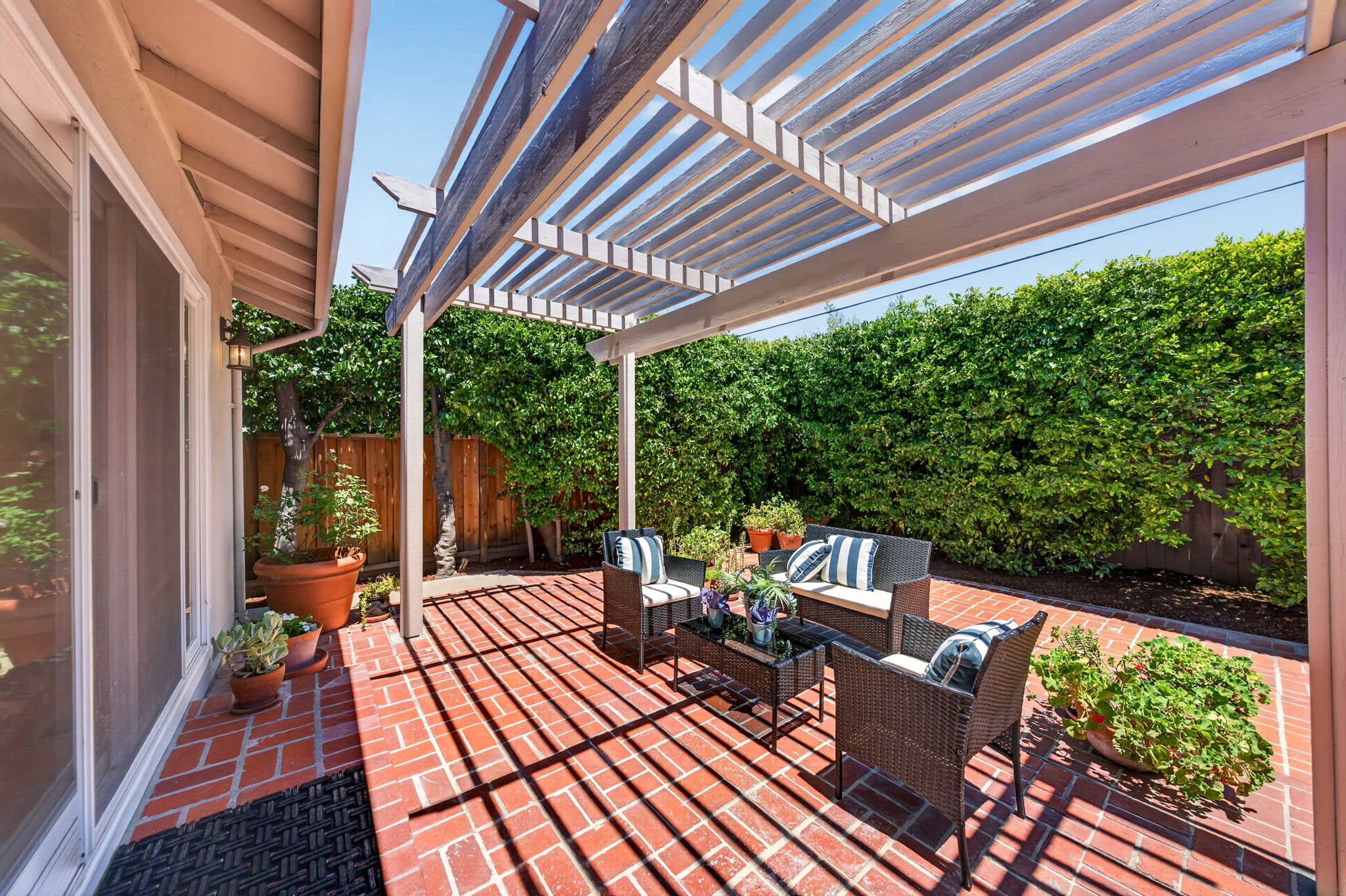  Photo 29