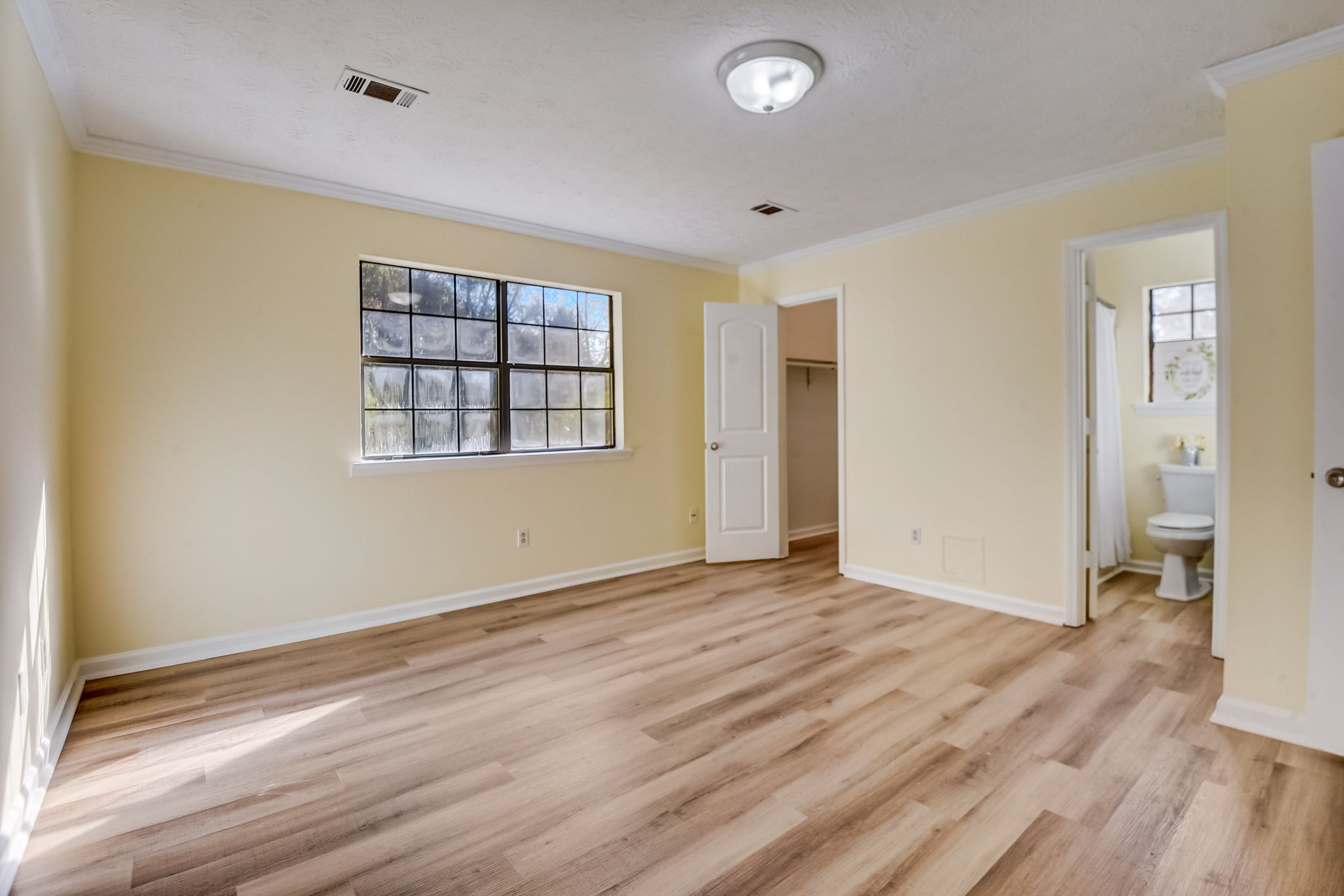 Robin Ridge Dr SE-019