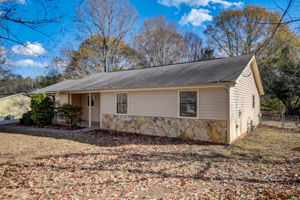 Robin Ridge Dr SE-003