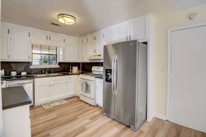 Robin Ridge Dr SE-008