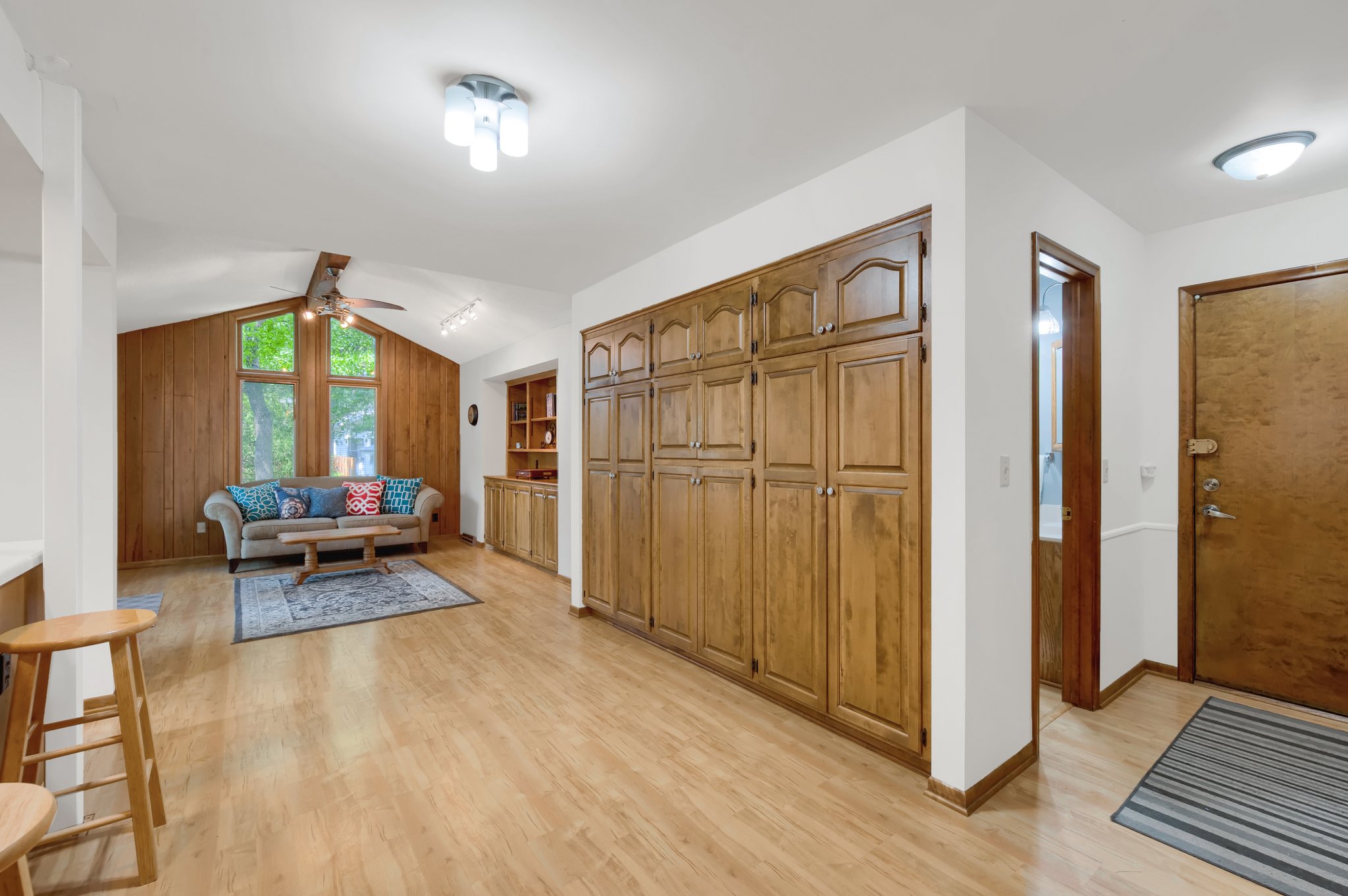 2365 Cavell Ave N, Minneapolis, MN 55427, USA Photo 6