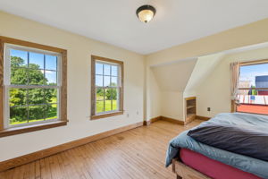 13_Interior