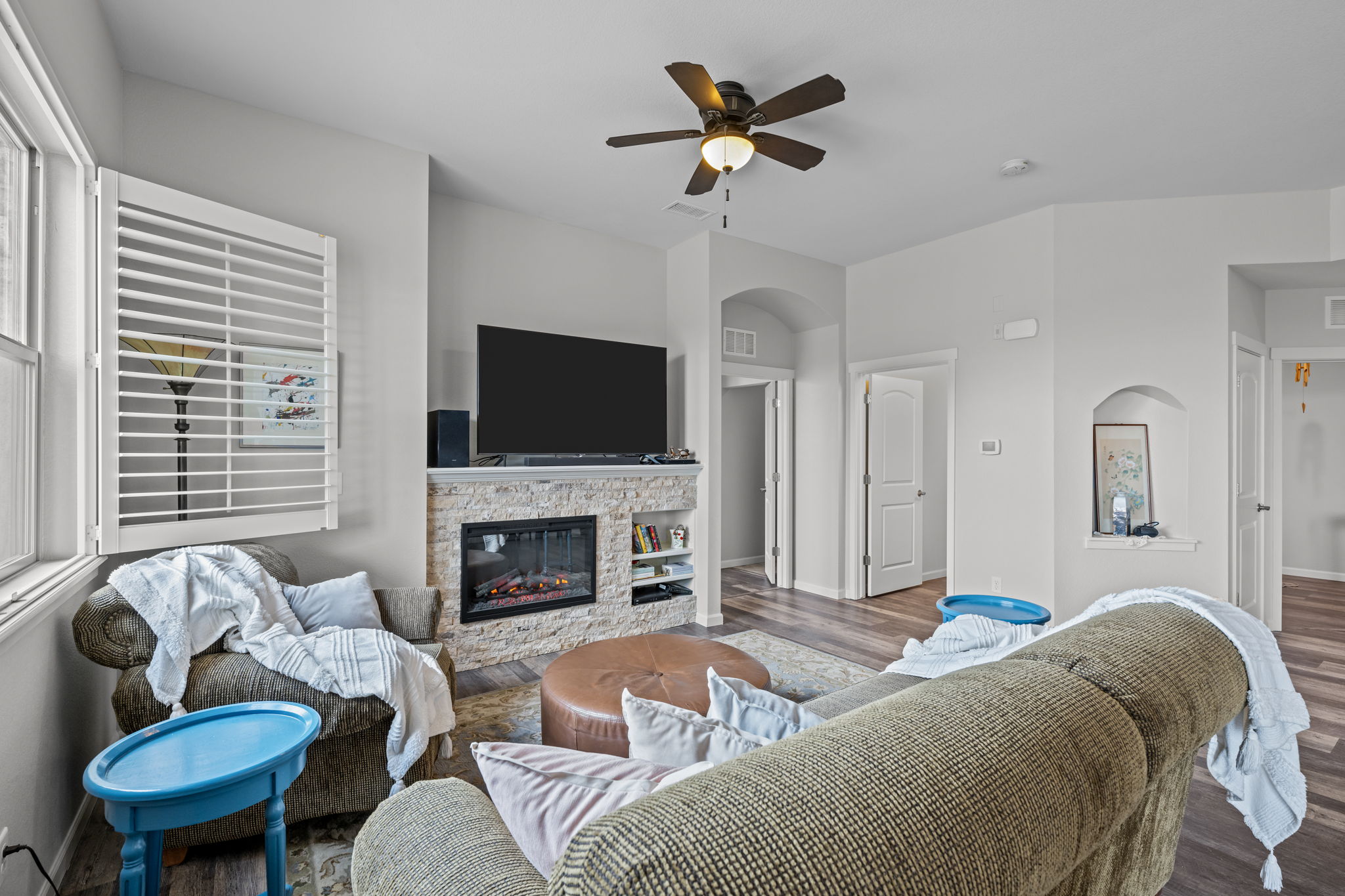 Note luxury vinyl flooring throughout