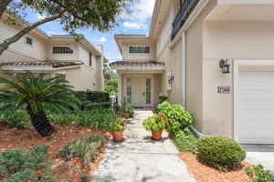 Front Entry Detail