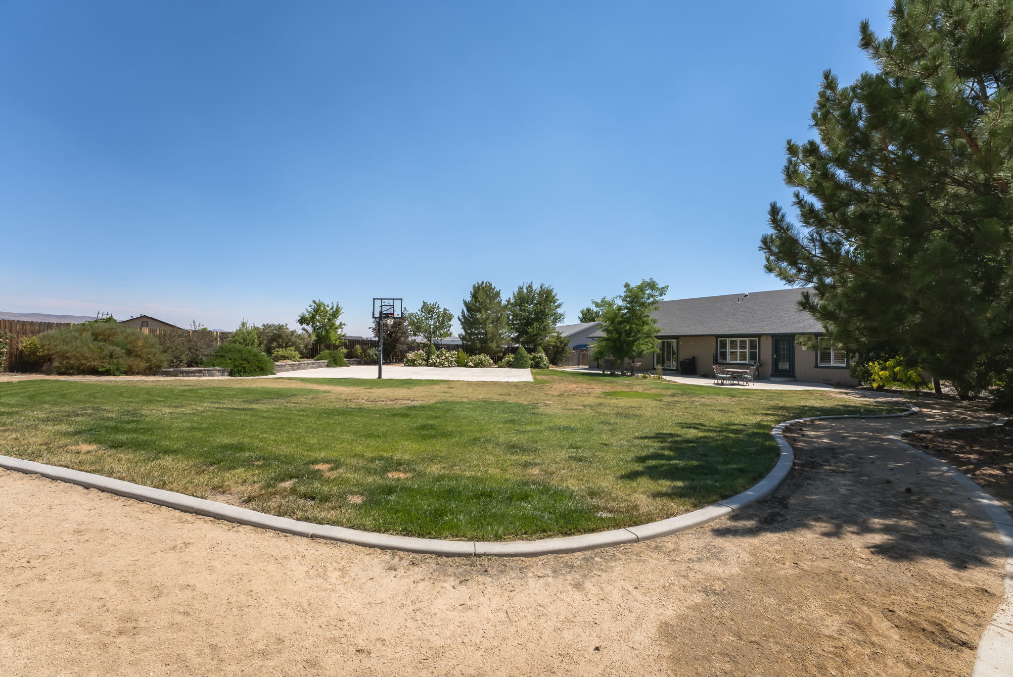 2366 Ruddy Way, Sparks, NV 89441, USA Photo 38