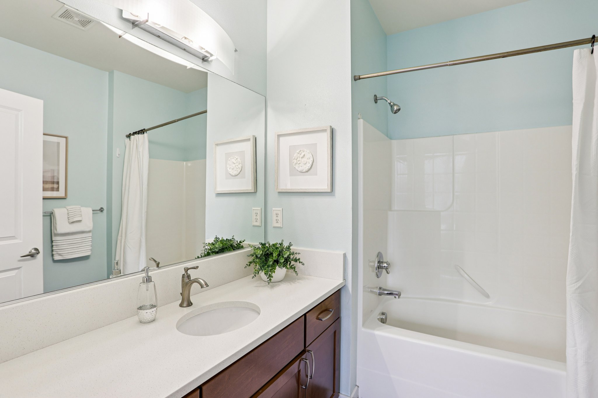 NE Park Dr-S1112-023.jpg