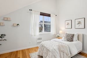 NE Park Dr-S1112-017.jpg