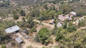  Photo 0