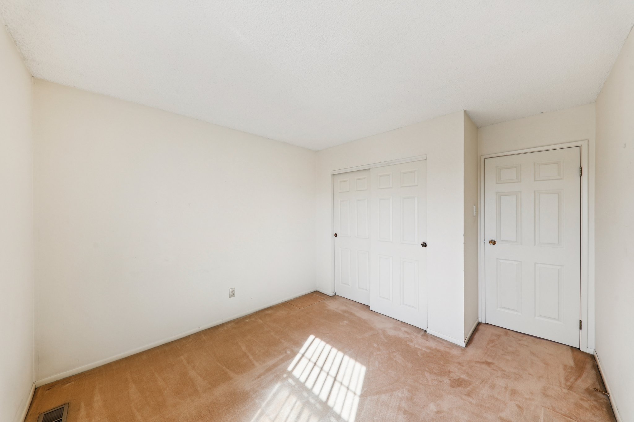 2369 Hidden Meadow Ln-S1702-022.jpg