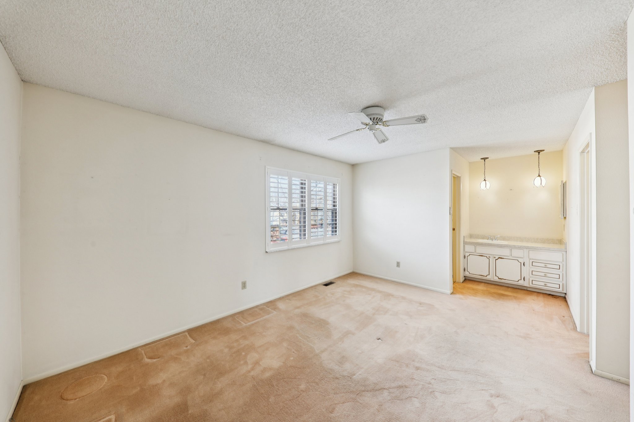2369 Hidden Meadow Ln-S1702-024.jpg