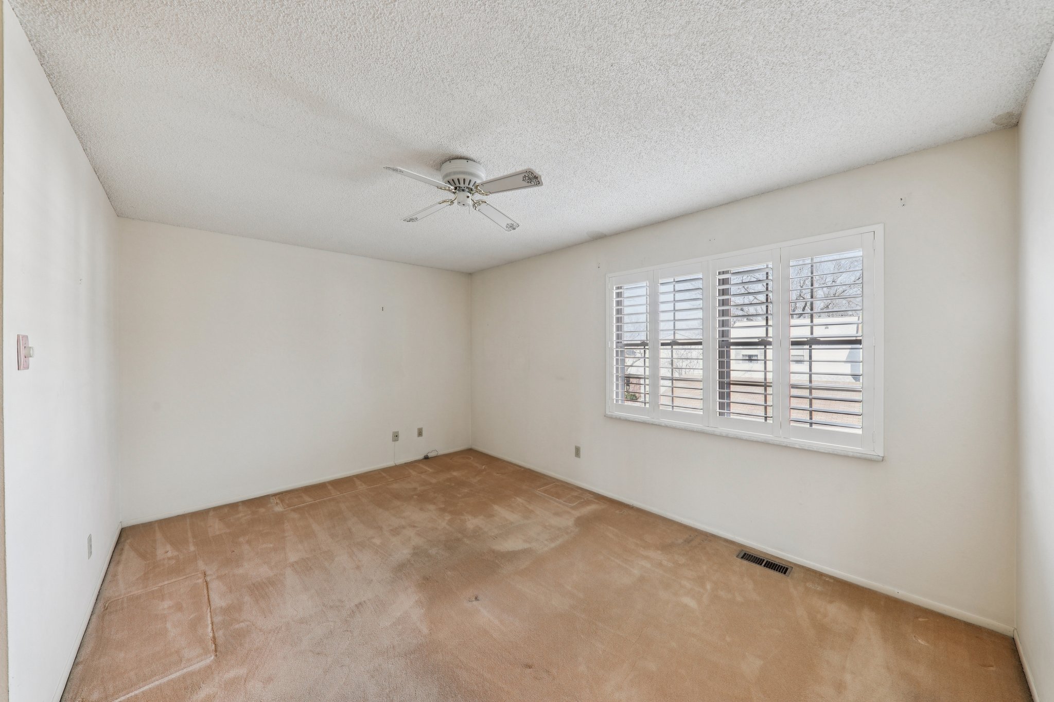 2369 Hidden Meadow Ln-S1702-025.jpg
