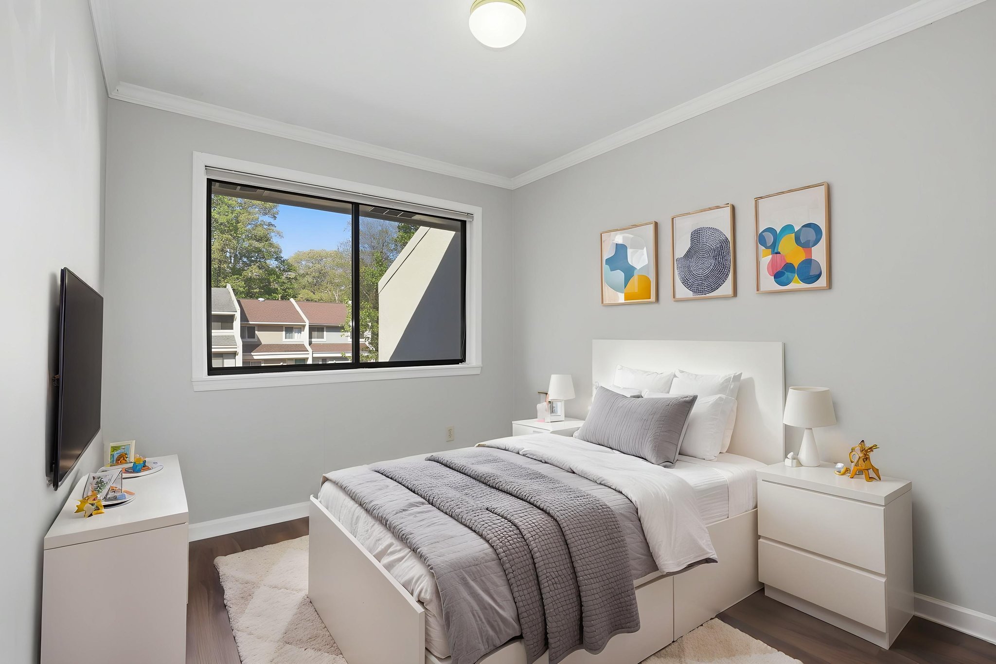 2369 Southgate Square, Reston, 20191-027 virtually staged.jpeg