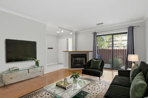 2369 Southgate Square, Reston, 20191-007 virtually staged.jpeg