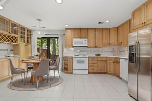 2369 Southgate Square, Reston, 20191-012 virtually staged.jpeg