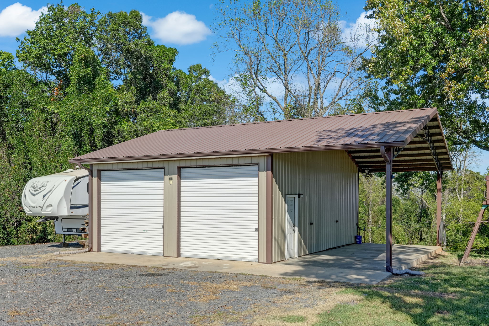 Detached Garage