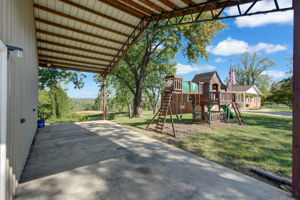 Detached Garage