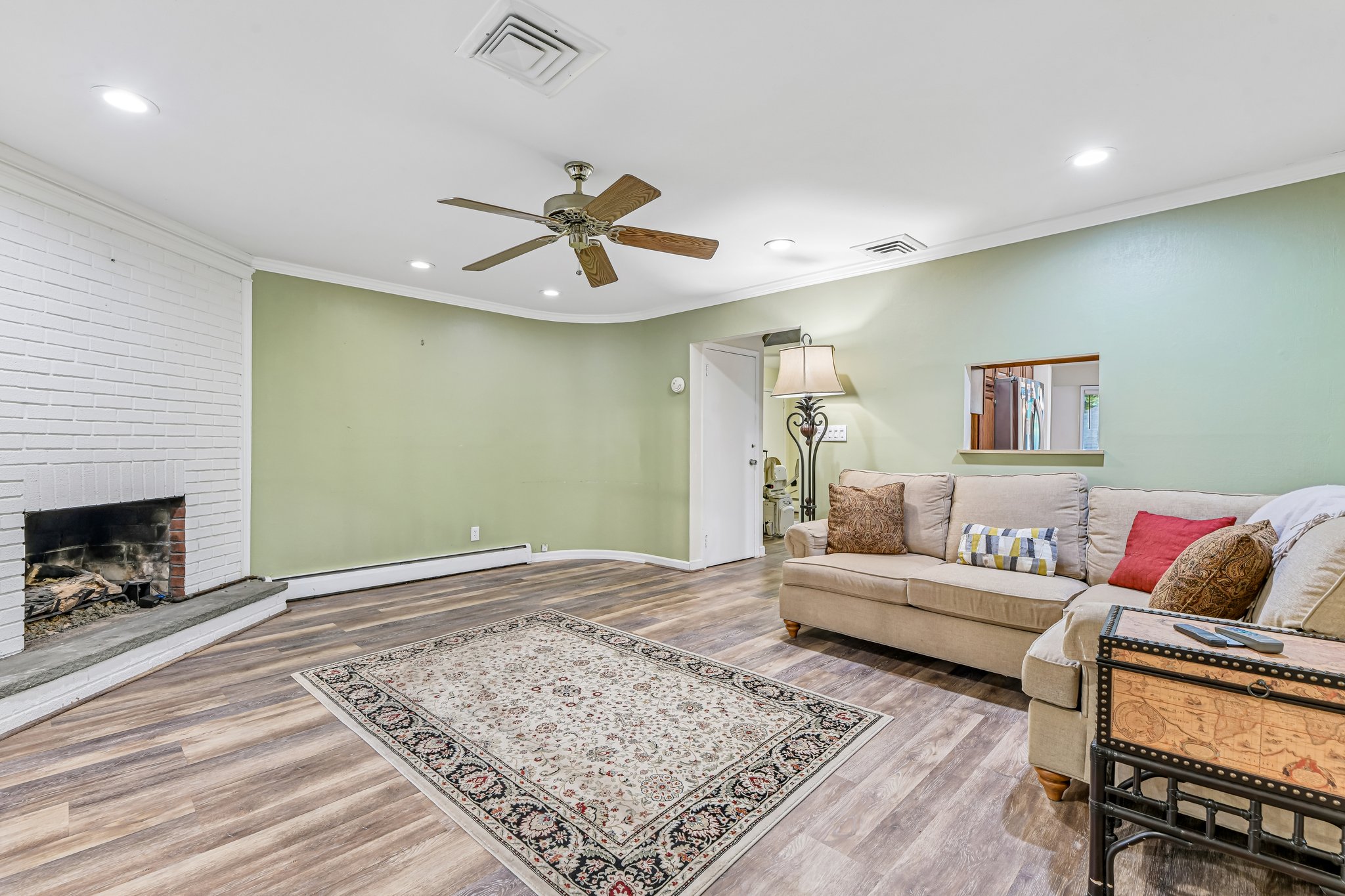 Cedar Rd-S1005-008.jpg