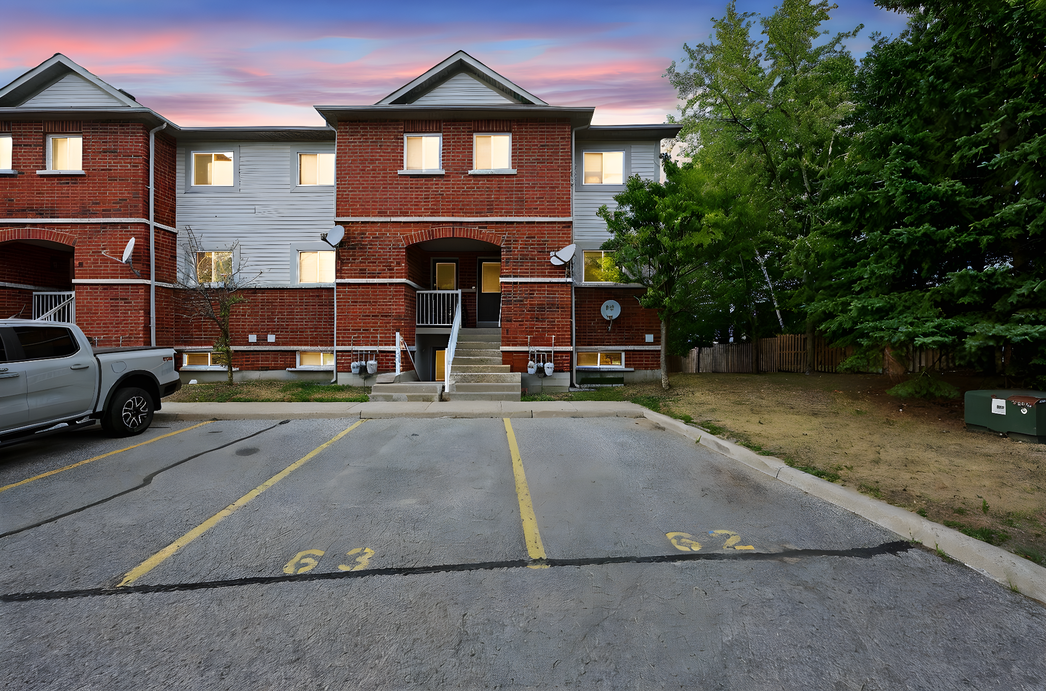 1-237 Ferndale Drive S_100 day to dusk.jpeg