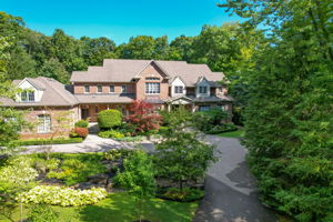 237 Forest Ridge Rd, Richmond Hill ON
