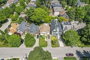 237 Grenview Blvd S, Toronto ON