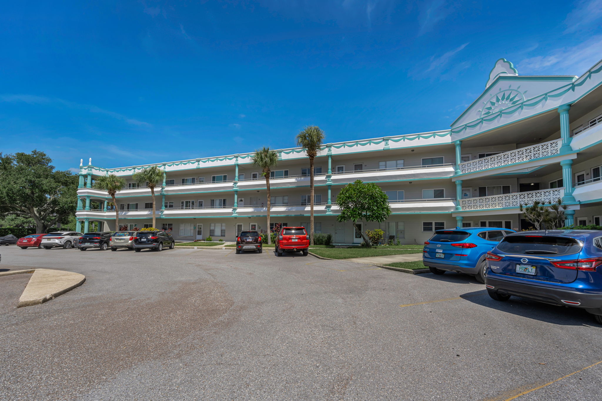 Front Exterior 4