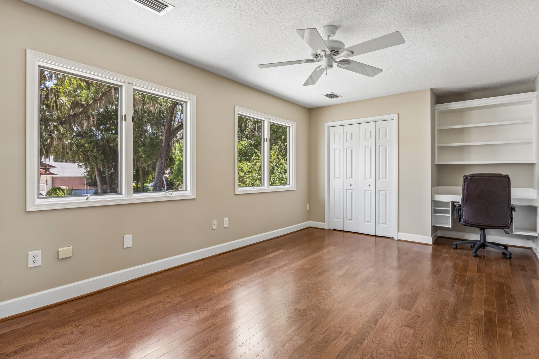 Bedroom/Office