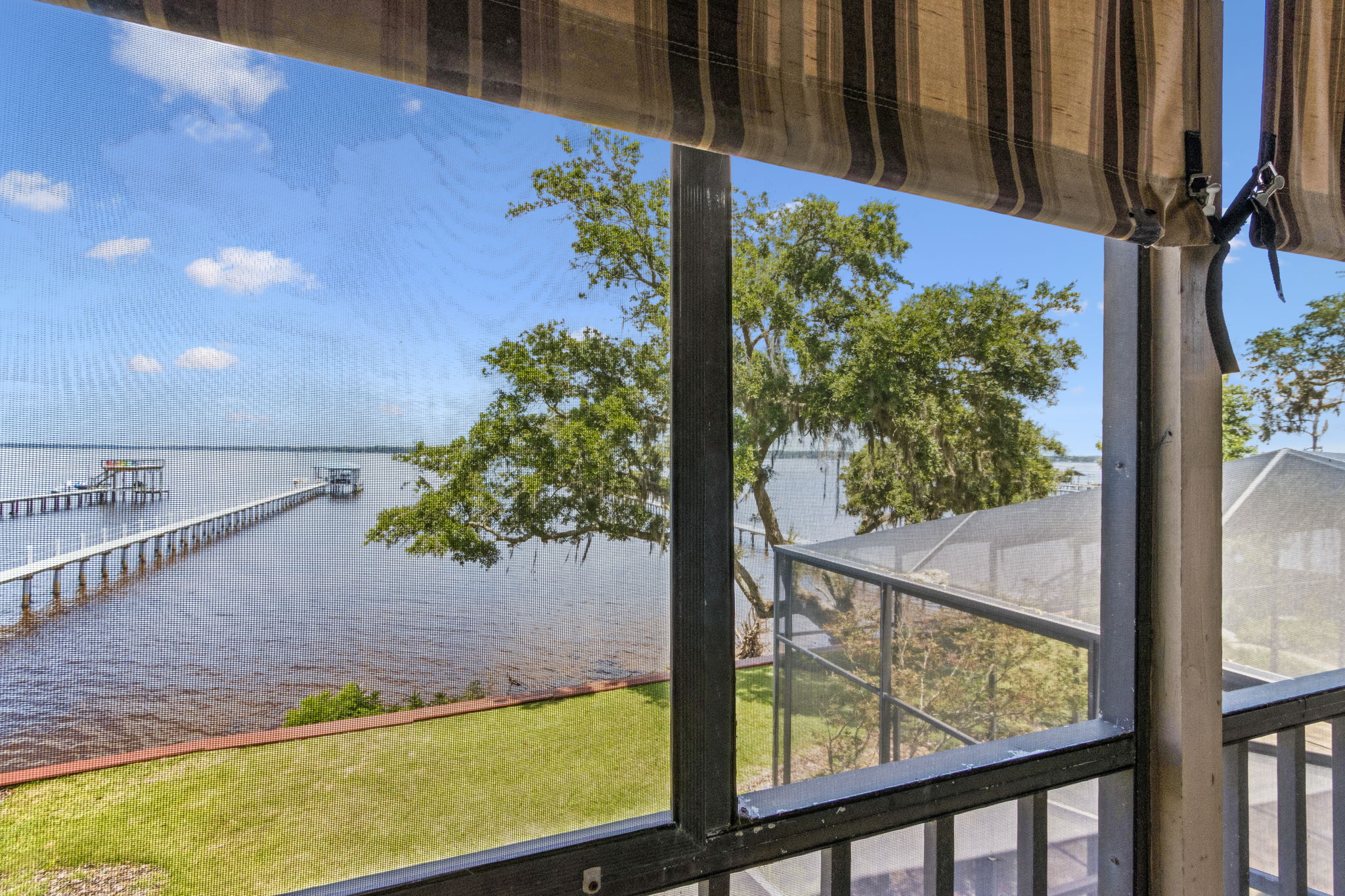 Screened-in Porch