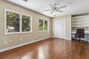 Bedroom/Office