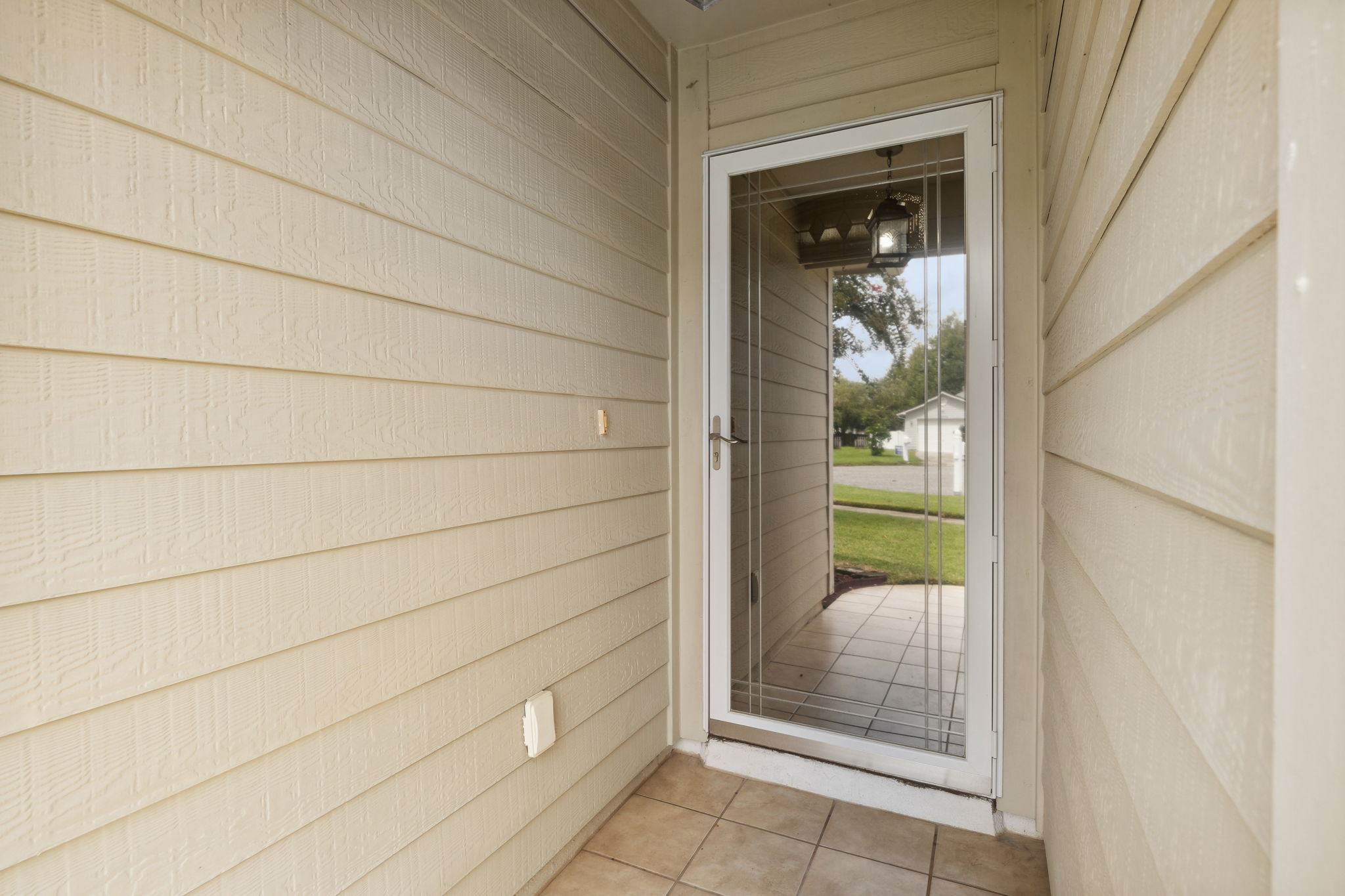 Front Entry Detail