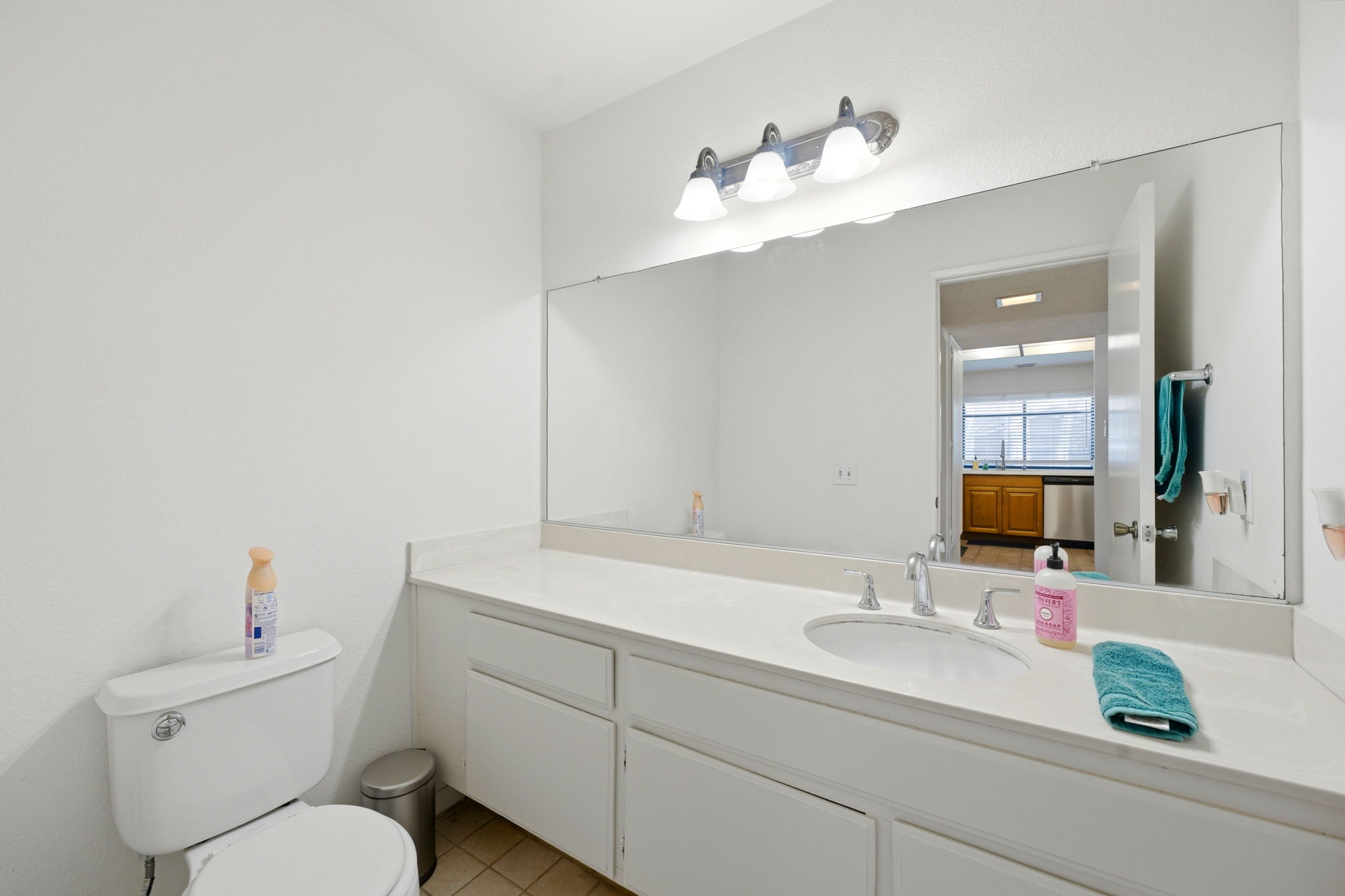  Photo 23