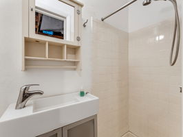  Photo 61