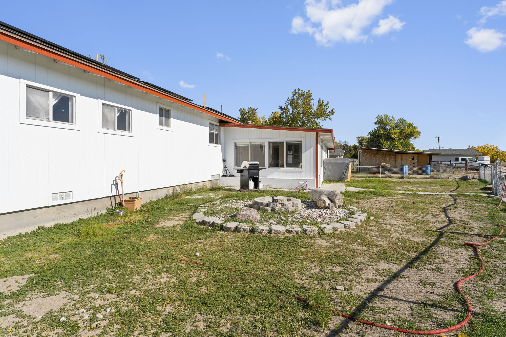  Photo 46